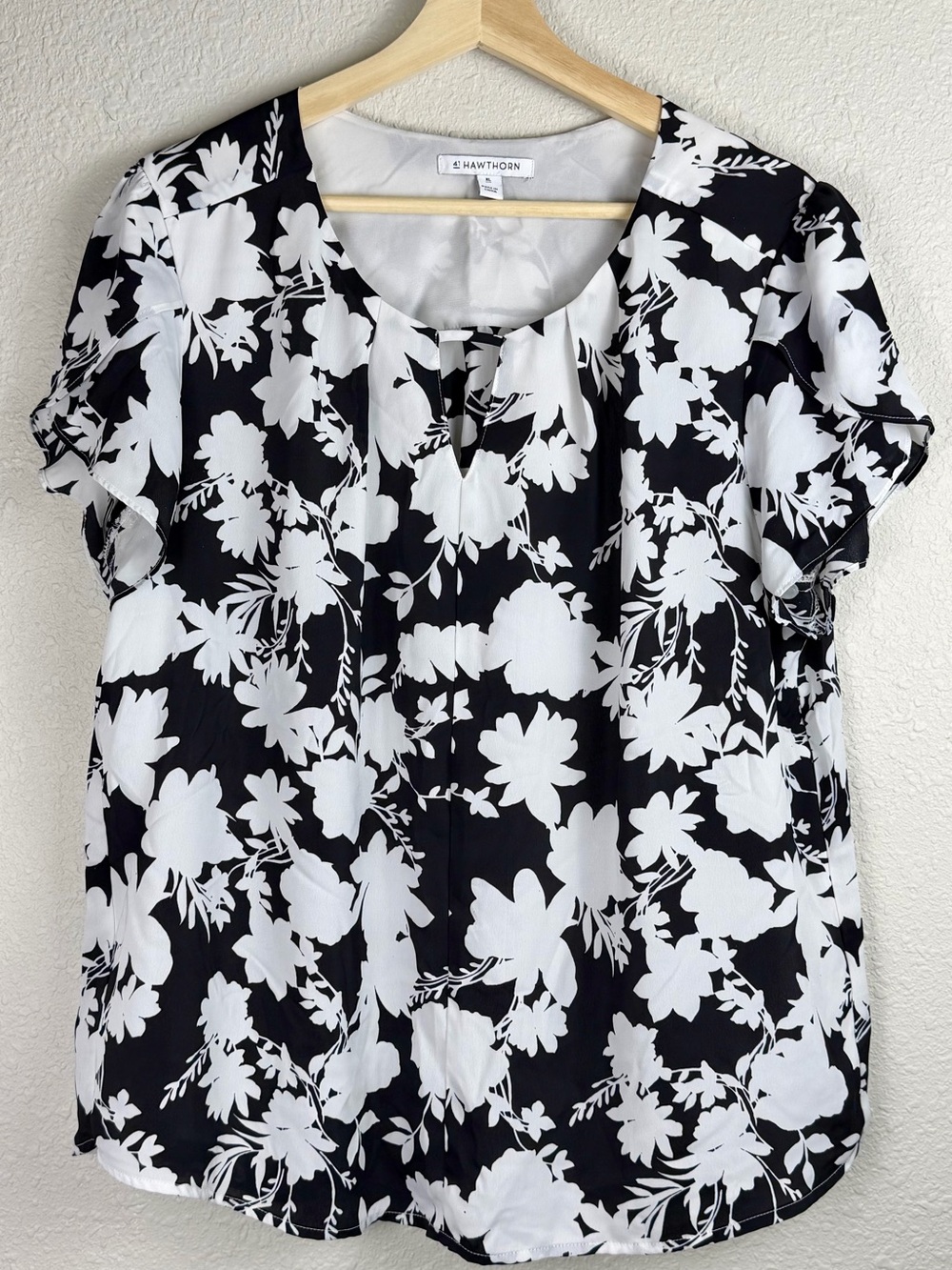 41 Hawthorn Black White Floral Flutter Sleeve Blouse Top XL Career Chic
